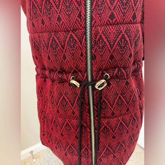 NWT Rafaella red black zip up vest. Drawstring waist.Print front black knit back - Picture 4 of 15